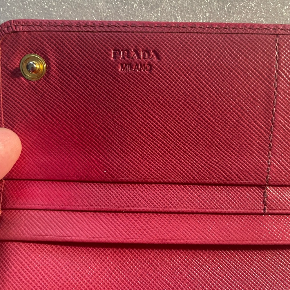 PRADA Pink Wallet - Picture 7 of 7
